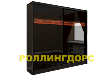 Шкаф черного цвета в прихожую
